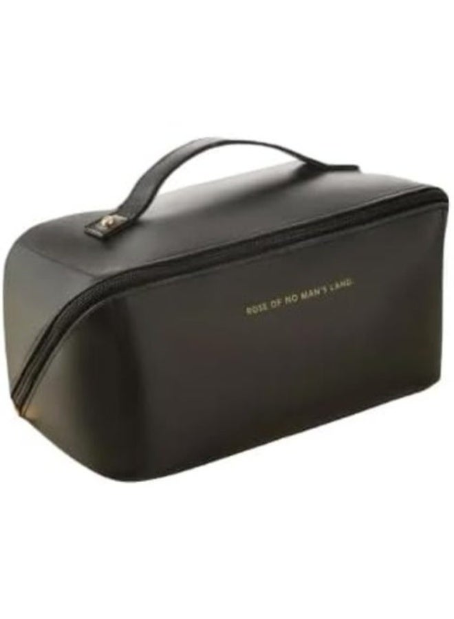 حقيبة مكياج للسفر بسعة كبيرة، حقيبة مستحضرات تجميل محمولة من جلد PU، طقم أدوات تجميل للنساء، مقاومة للماء للاستخدام في الحمام، متعددة الاستخدامات (أسود) - Image 1